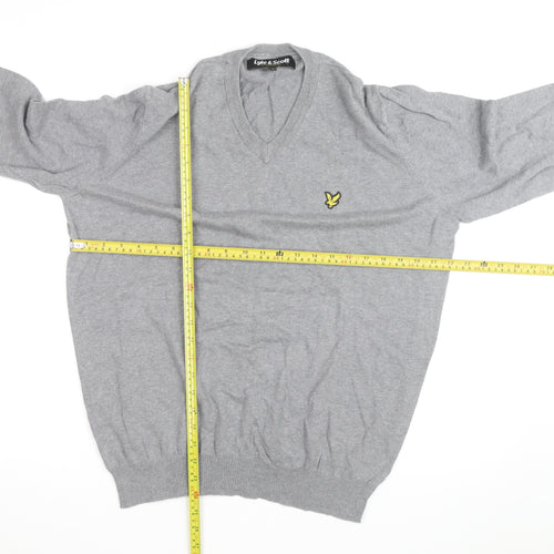 Lyle & Scott Men's Grey V-Neck Cotton Jumper Size L