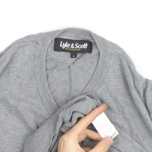Lyle & Scott Men's Grey V-Neck Cotton Jumper Size L