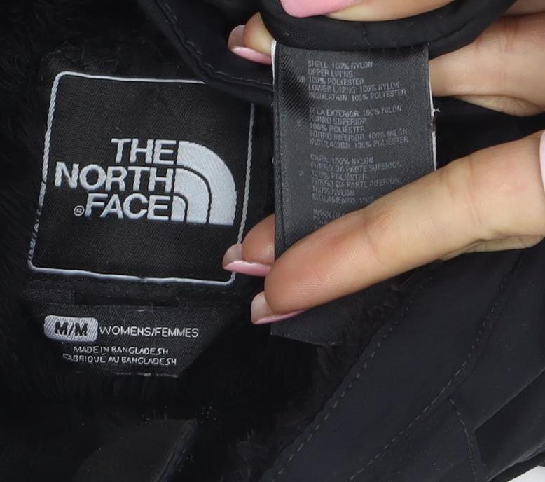 The North Face Womens Black M Waterproof HyVent Insulated Jacket