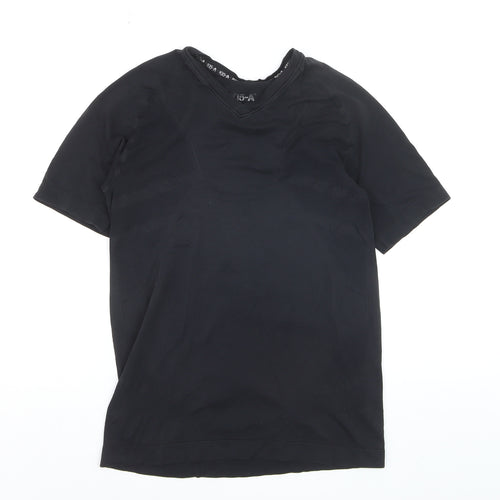 K15-A Men's Black Small V-Neck Athletic Polyamide Short Sleeve T-Shirt