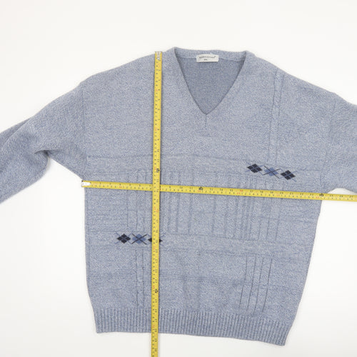 Bannockburn Men's Blue Argyle V-Neck Acrylic Jumper 2XL