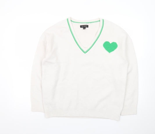 QED London Women's White V-Neck Heart Pullover Jumper Size S