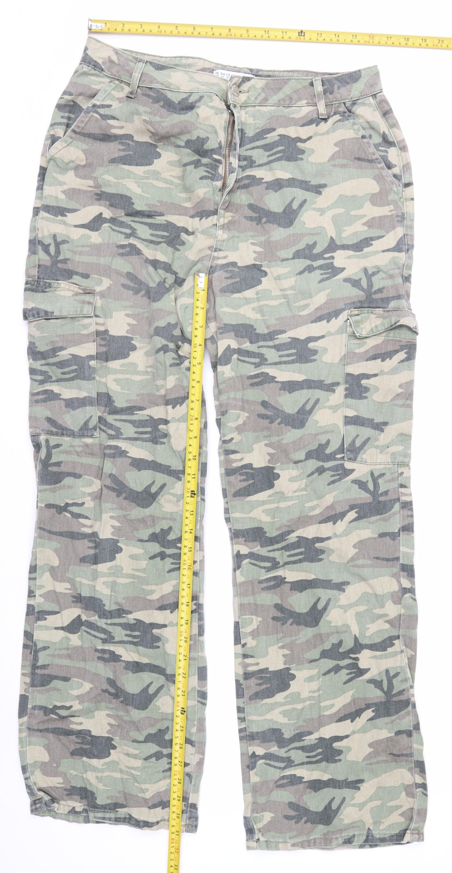 Denim Co. Women's Green Camouflage Cargo Jeans Size 16