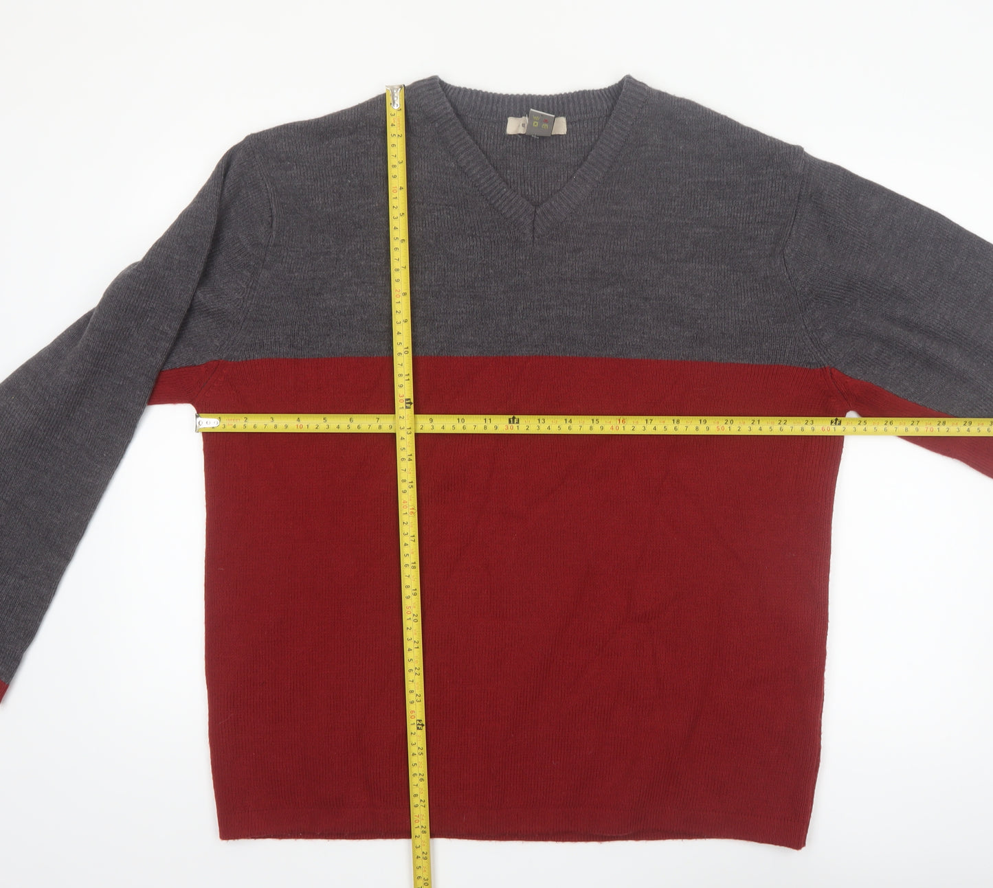 Retreat Men's Grey Red V-Neck Acrylic Pullover Jumper L