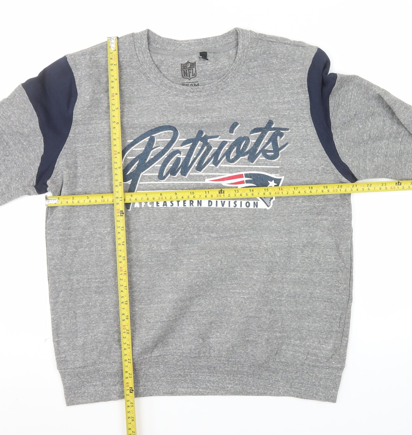 NFL Team Apparel Men’s Grey Patriots Pullover Sweatshirt Size L