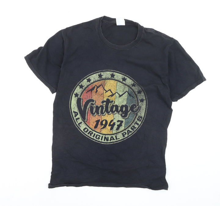 Port & Company Men's Black Vintage 1947 Graphic Cotton T-Shirt M
