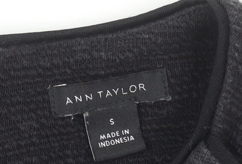 Ann Taylor Women’s Black Knee Length Shift Dress Size S Long Sleeve