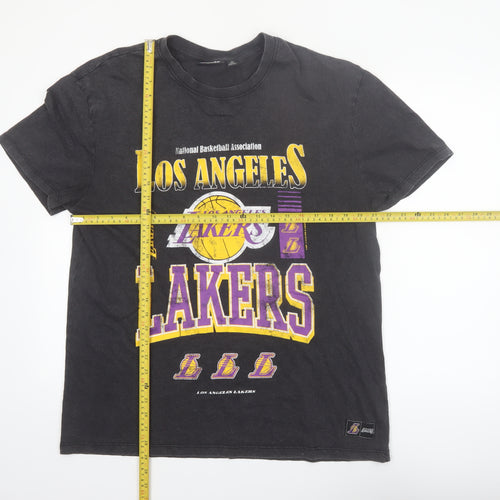 NBA Los Angeles Lakers Black Cotton Men's Medium Graphic T-Shirt