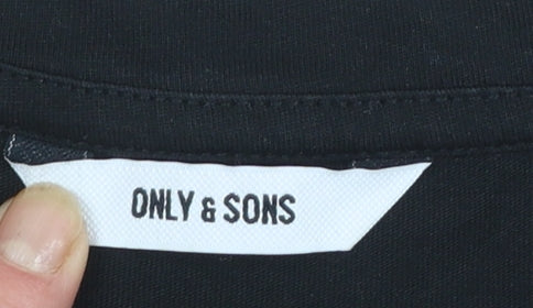 ONLY & SONS Men’s Black Skull Graphic Long Sleeve T-Shirt M