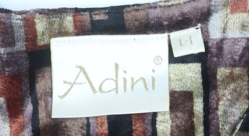 Adini Women’s Multicoloured Geometric Viscose Velvet Button-Up L Tunic Top