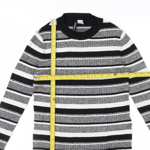 H&M Women’s Black & White Striped Long Sleeve Knit Top Size M