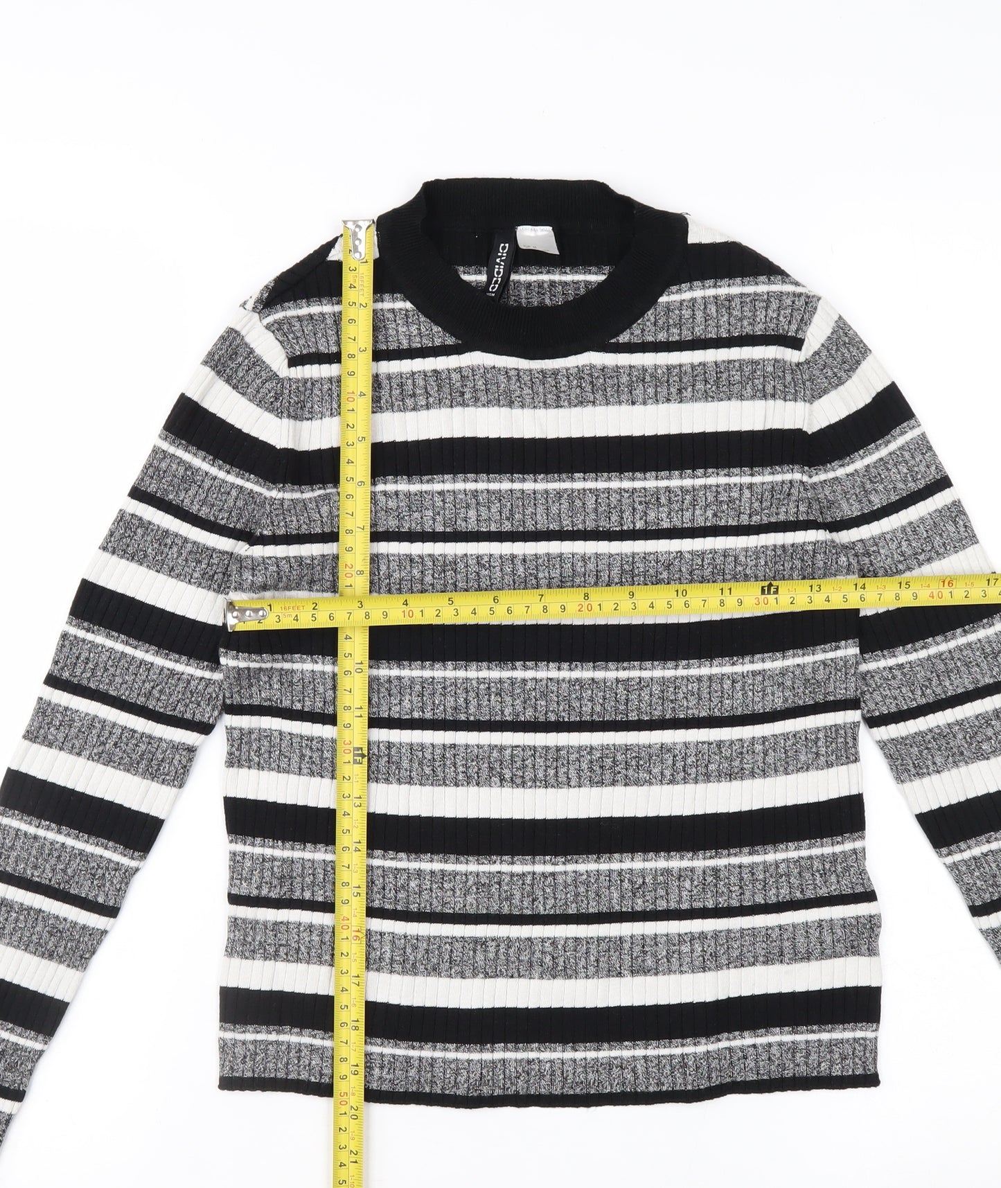 H&M Women’s Black & White Striped Long Sleeve Knit Top Size M