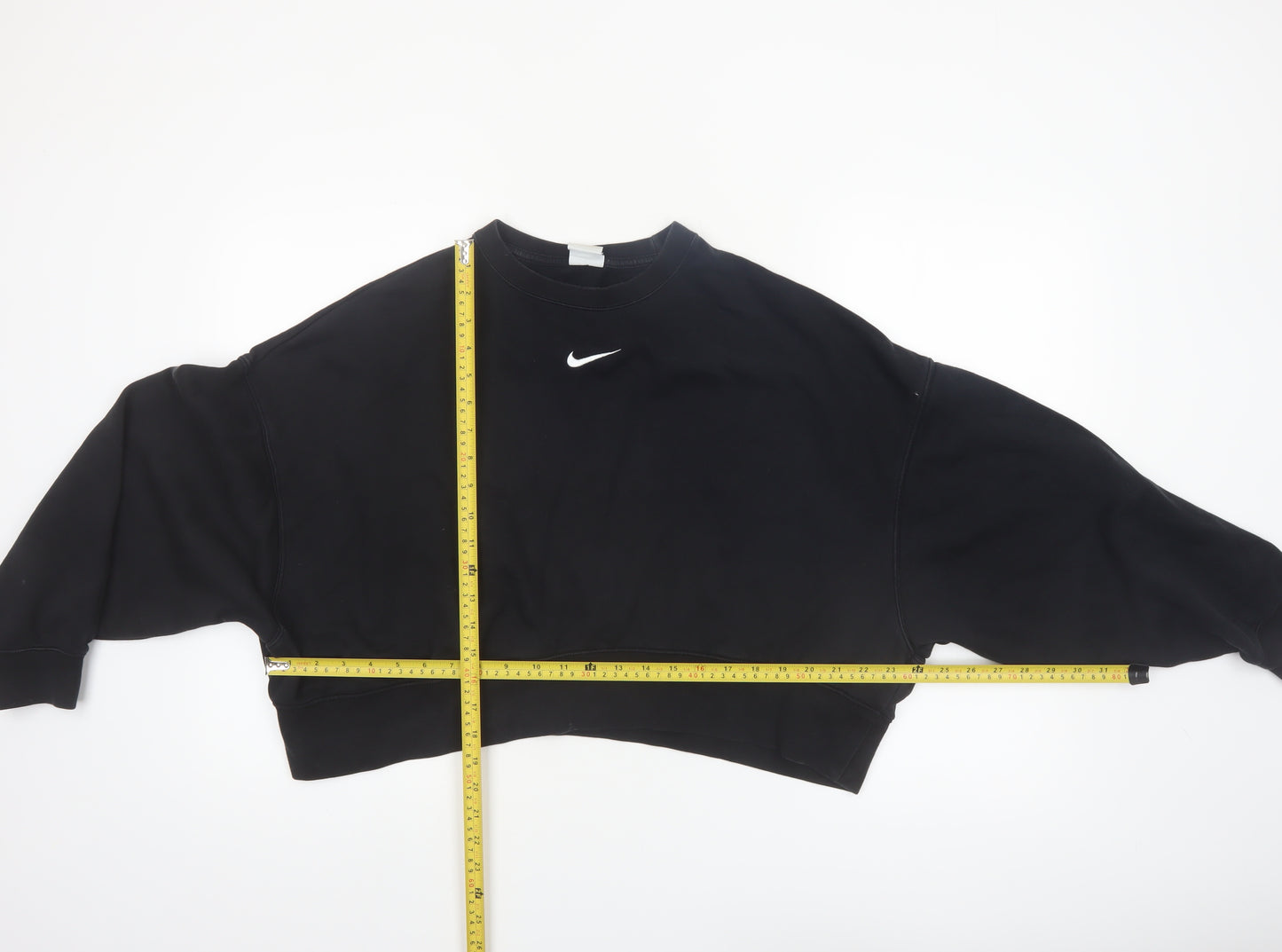 Nike Women's Black Cropped Pullover Sweatshirt Small Logo Crew Neck