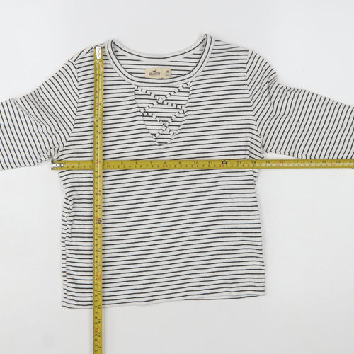 Hollister Women’s White Striped Long Sleeve Cropped T-Shirt M