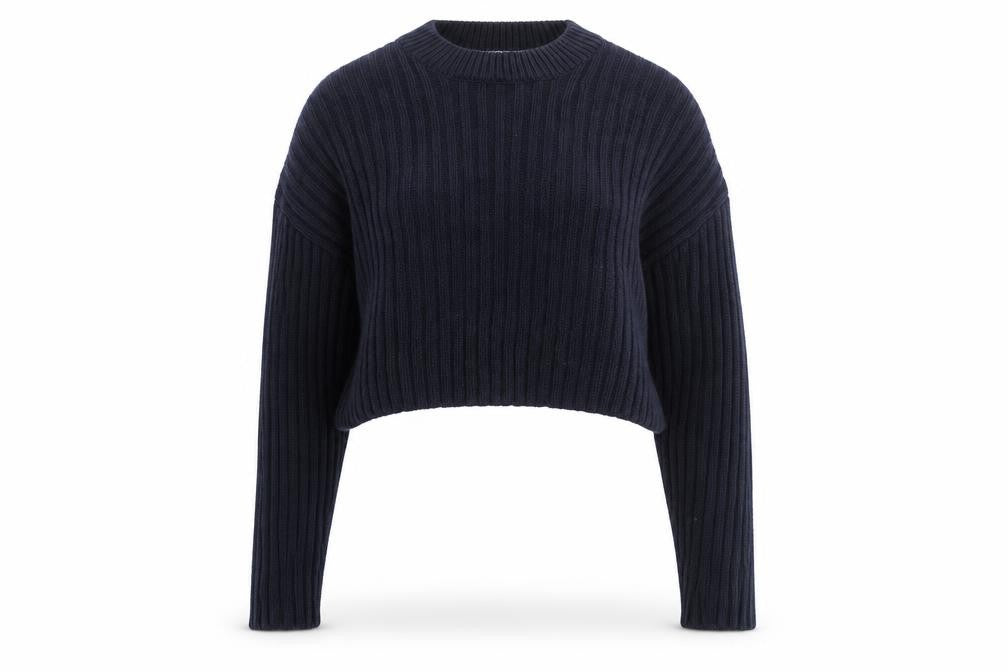 Front view of Zara Women's Black Chunky Knit Crew Neck Jumper, size S