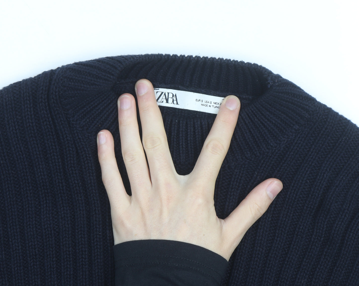 Zara Women's Black Chunky Knit Crew Neck Jumper Size S