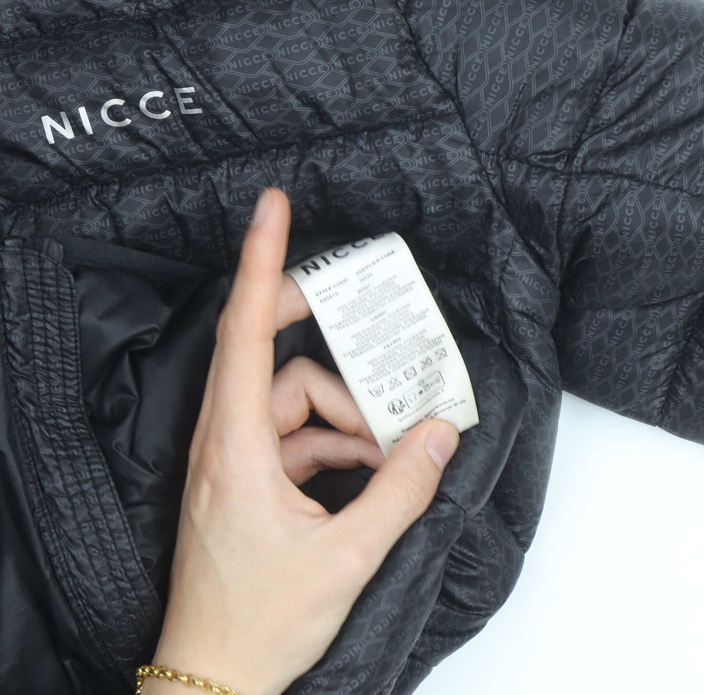 Nicce Men's Black Hooded Puffer Jacket Size L Regular Fit