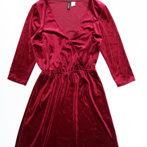 H&M Women Red Velvet Wrap Dress Size 8 Party 3/4 Sleeve