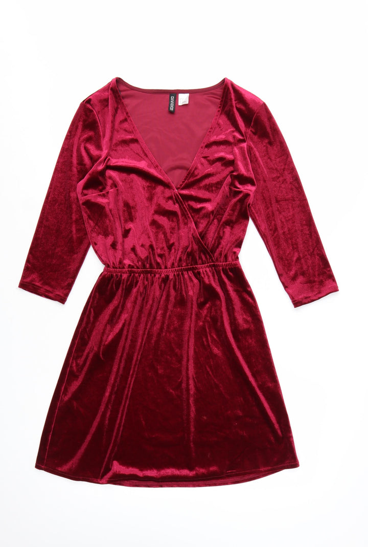 H&M Women Red Velvet Wrap Dress Size 8 Party 3/4 Sleeve