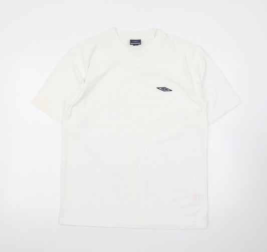 Umbro Men's White V-Neck Short Sleeve T-Shirt Size M Polyester Cotton