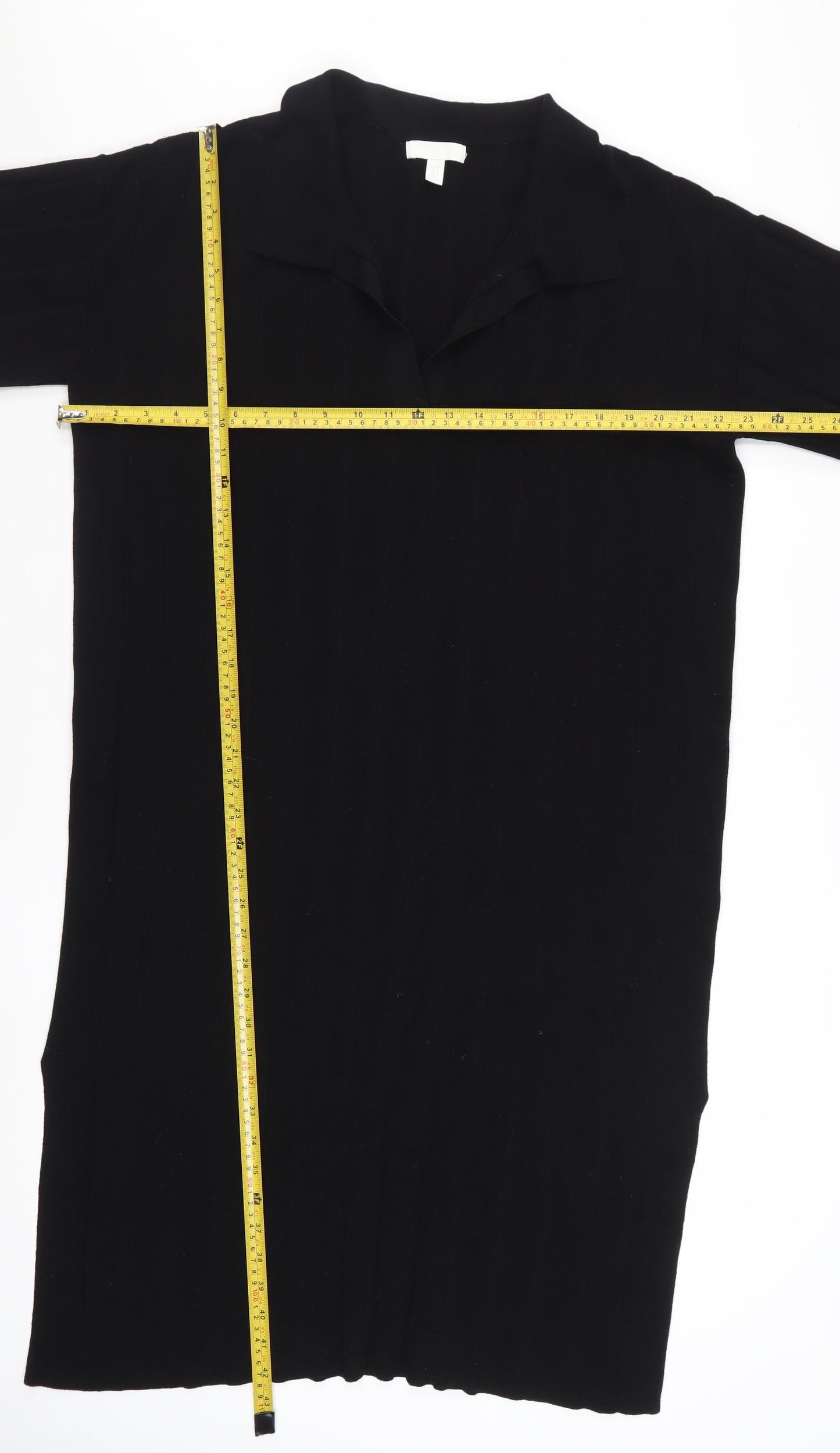 H&M Women Black Size 12 Collared Knit T-Shirt Dress