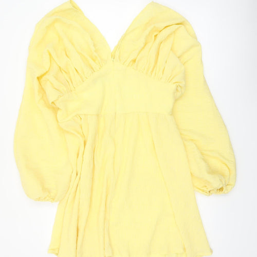 Boohoo Women Yellow A-Line Short Ruched V-Neck Dress Size 14