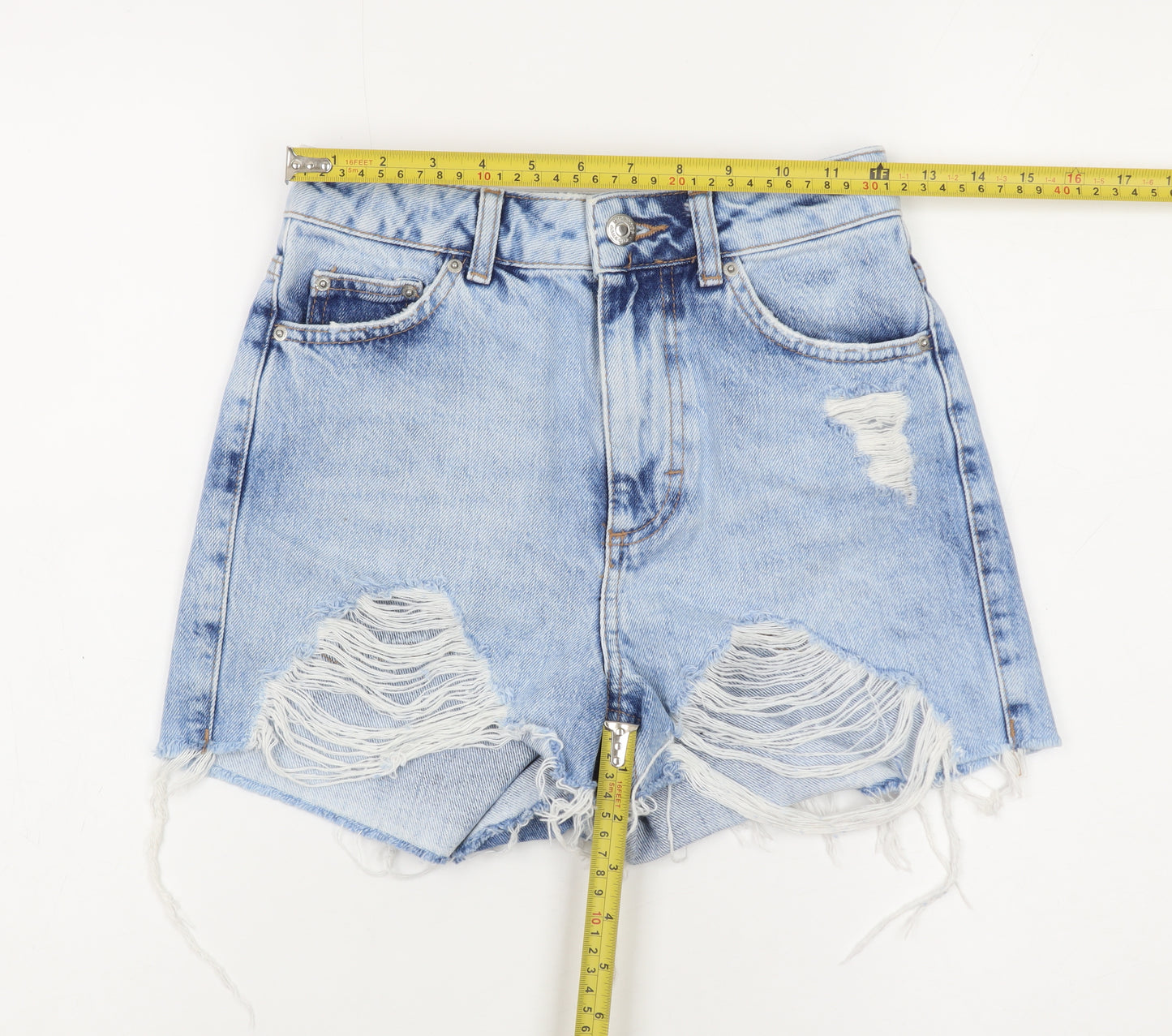 Topshop Women Blue Size 6 Mom Denim Distressed Shorts
