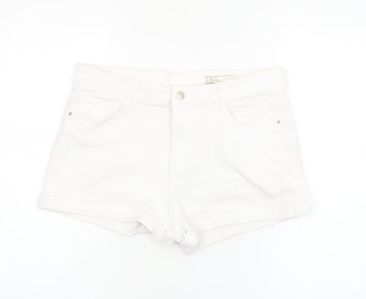 Peacocks Womens White Size 14 Denim Shorts 5-Pocket Design