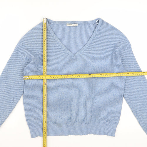 Pull & Bear Women's Blue V-Neck Ribbed Knit Jumper Size S