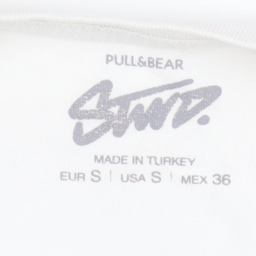 Pull&Bear Men's White Graphic Print T-Shirt Size S