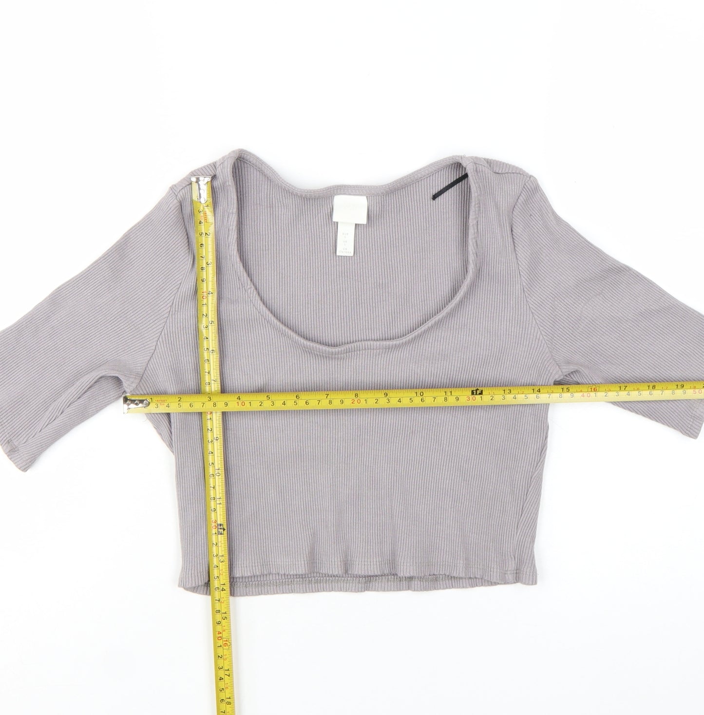 H&M Women's Grey Cropped 3/4 Sleeve Scoop Neck T-Shirt Size L