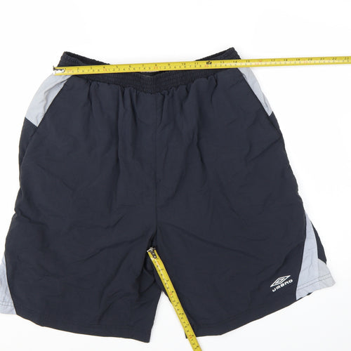Umbro Men's Black XL Athletic Football Shorts Lightweight