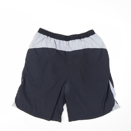 Umbro Men's Black XL Athletic Football Shorts Lightweight