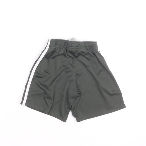 Adidas Boys Black Manchester United Football Shorts 4-5 Years Athletic Fit