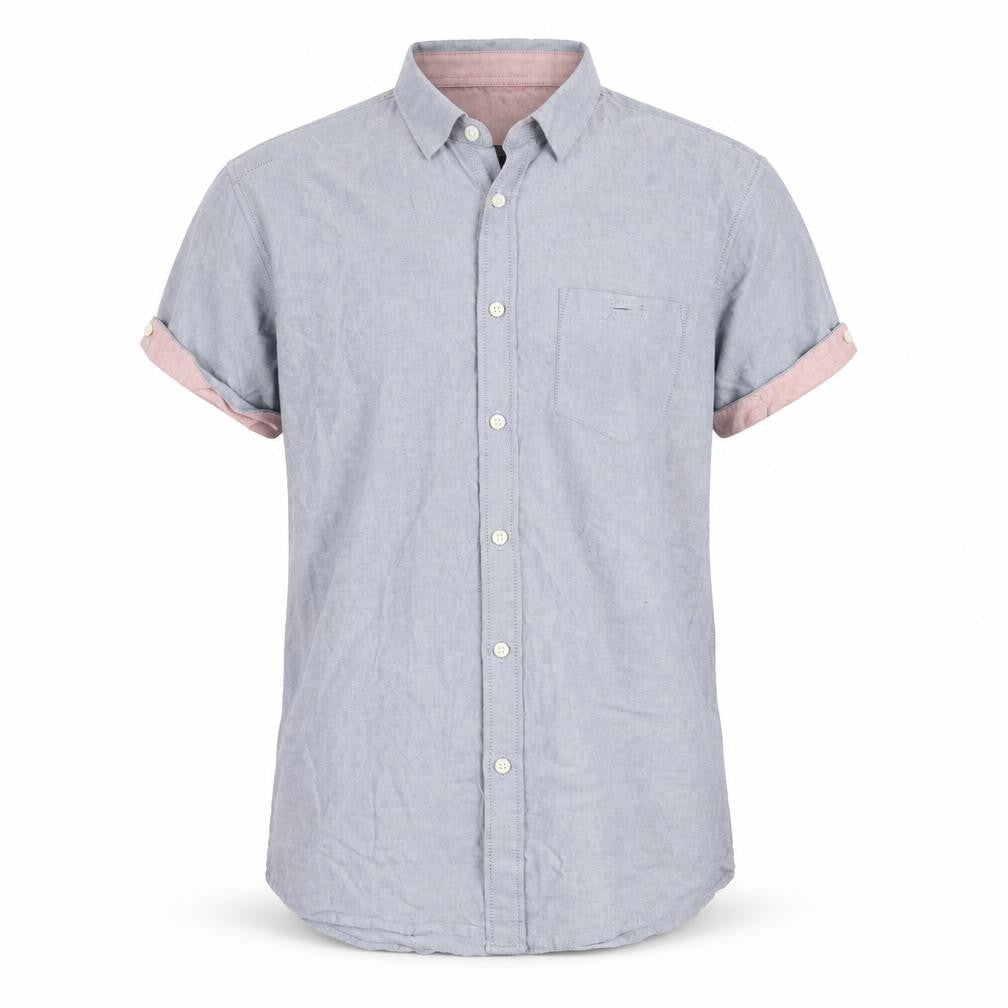 Front view of Threadbare Women’s Blue Chambray Short Sleeve Button-Up Shirt L