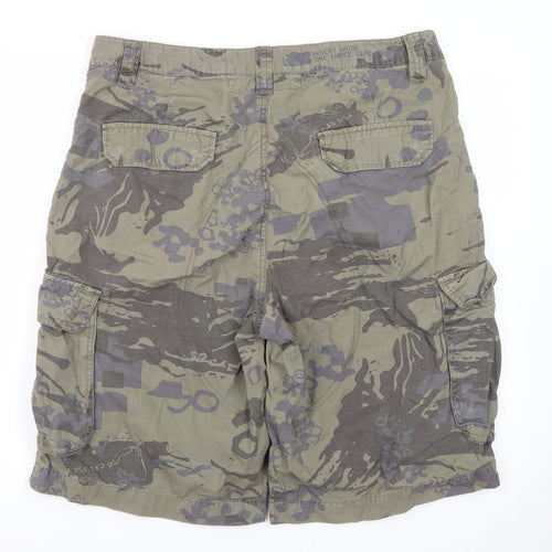 Burton Men's Green Camouflage Cargo Shorts Size L 36in Waist