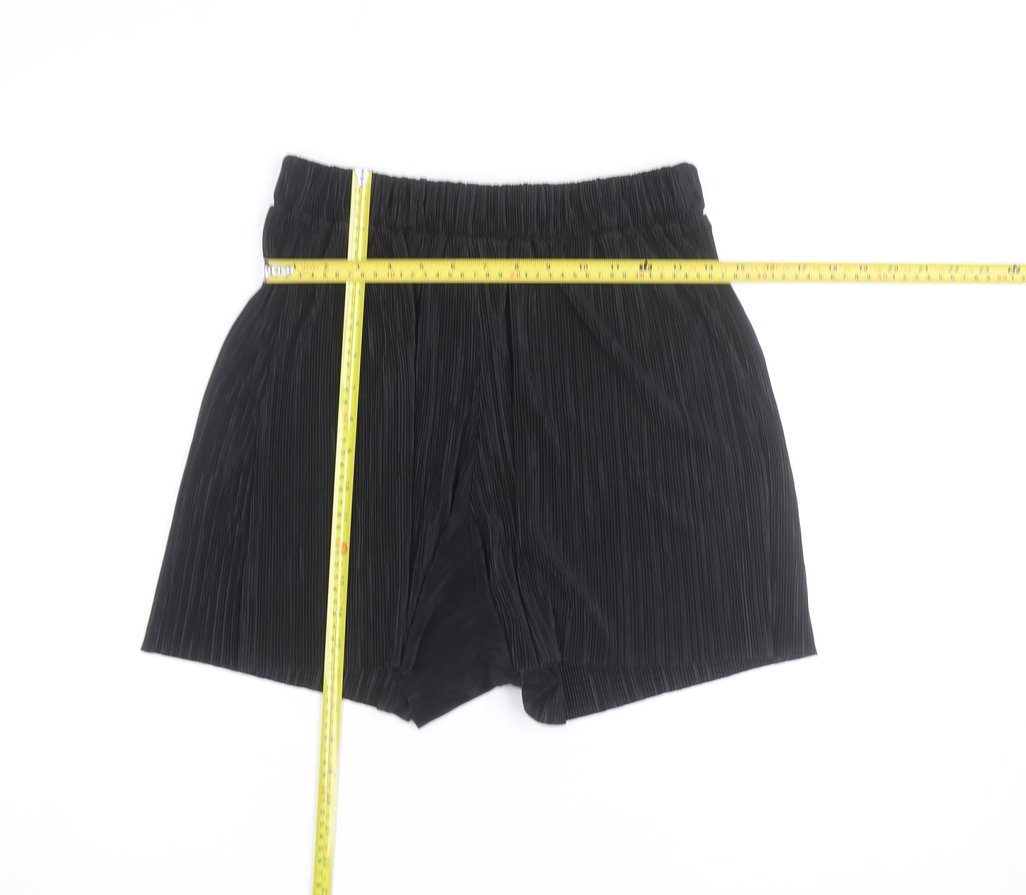Boohoo Women’s Black Pleated Culotte Shorts Size 8