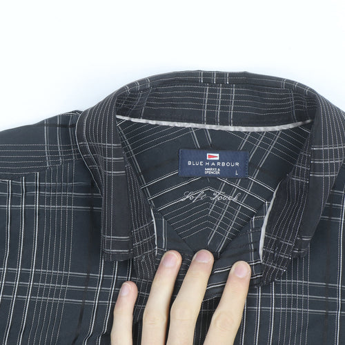 Marks and Spencer Blue Harbour Men's Black Check Short Sleeve Shirt L