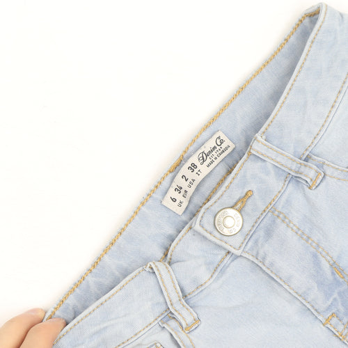 Denim Co. Women's Blue Size 6 Cut-Off Denim Shorts