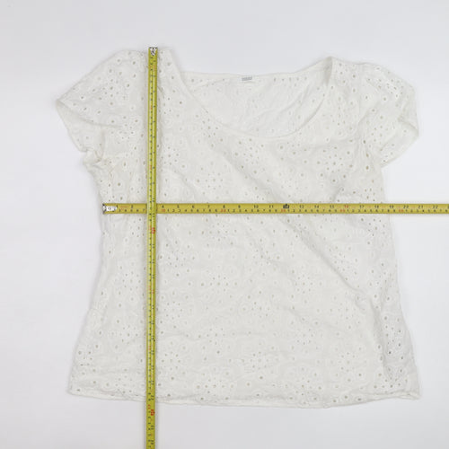 Marks and Spencer Women’s White Cotton Broderie Blouse Size 18