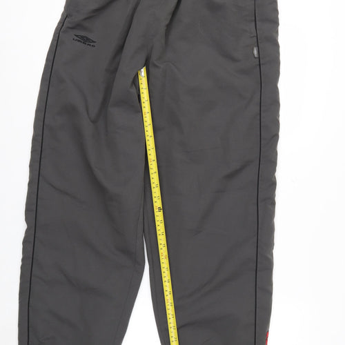 Umbro Men's Black Track Pants L Regular Fit Activewear Trousers