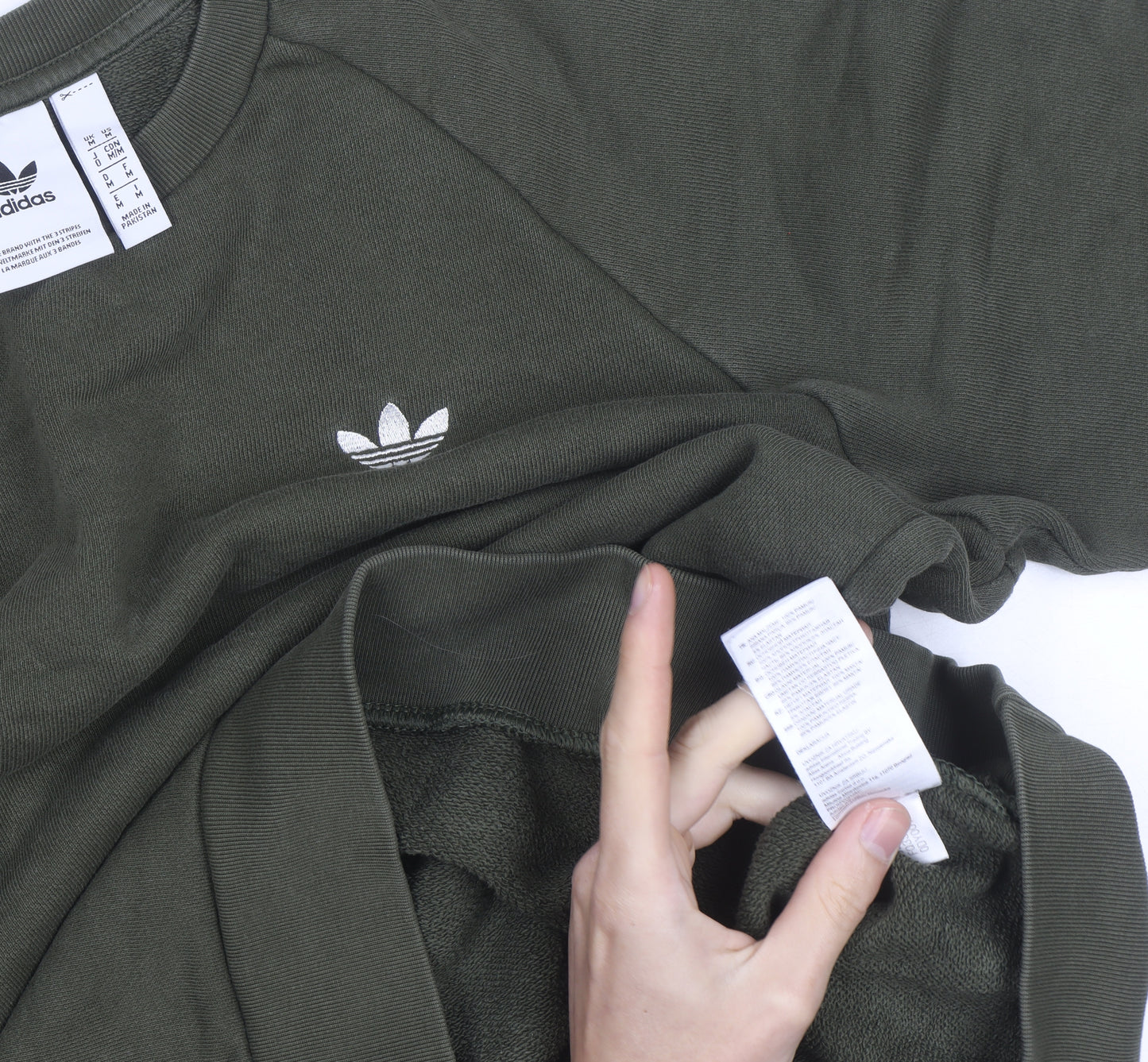 Adidas Men Green Crew Neck Pullover Sweatshirt M Regular Fit