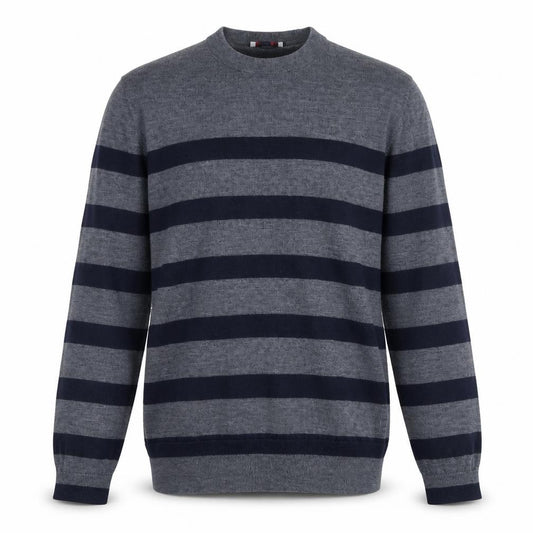 Front view of Gap Men's Grey Striped Merino Wool jumper M