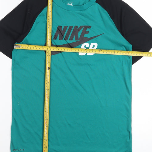 Nike Boys Green Black Dri-FIT SB T-Shirt 12-13 Years Activewear Top