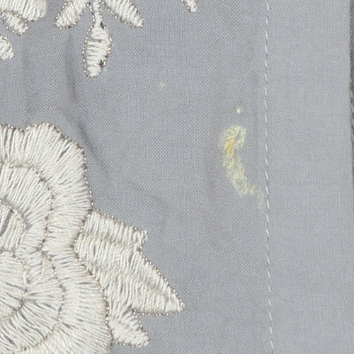 Cupio Womens Grey Embroidered Tunic Blouse Size L 3/4 Sleeve