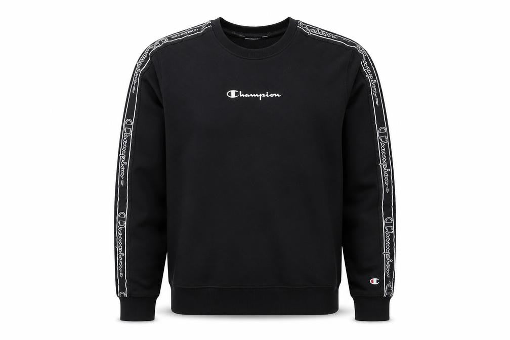 Front view of Champion Men's Black Pullover Crew Neck Sweatshirt Medium