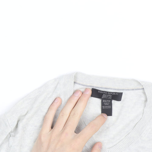 Banana Republic Men’s Beige Silk Linen V-Neck Jumper XS