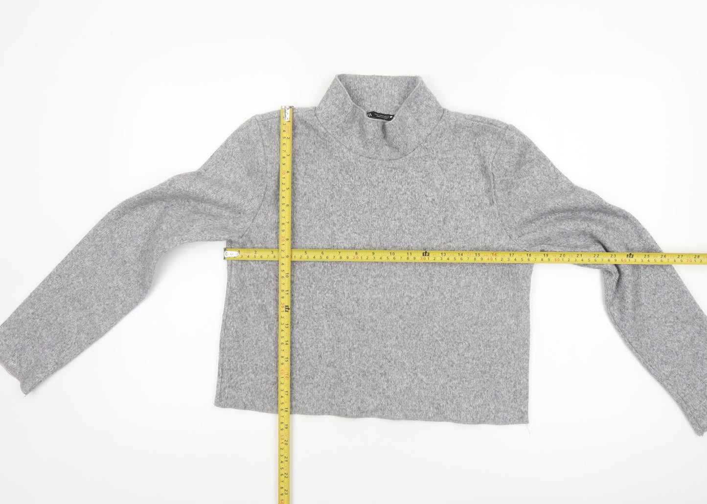 Zara Women’s Grey Mock Neck Cropped Knit Top Size M