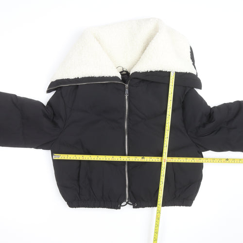 Flamme Mode Women’s Black Cropped Puffer Jacket with Faux Fur Collar Size M