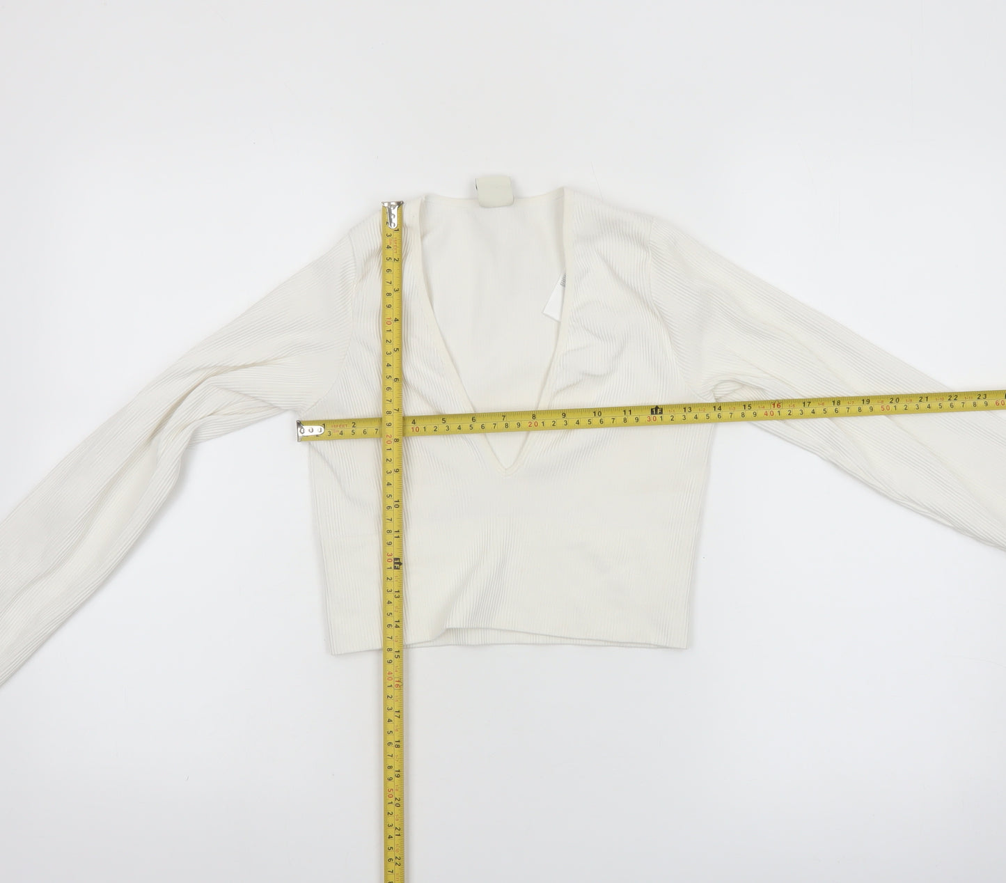 Urban Outfitters Women Ivory Long Sleeve Cropped V-Neck Top Size L